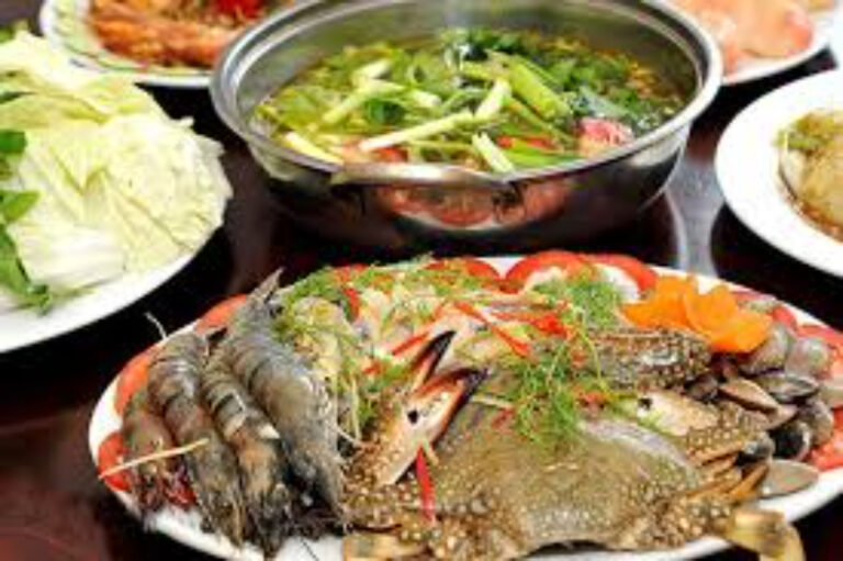 Top 4 quán lẩu ở Móng Cái không gian rộng rãi, món ăn ngon
