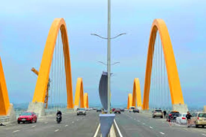 Cầu Tình Yêu Quảng Ninh ở đâu, có gì hay? 1 Cầu Tình Yêu Quảng Ninh ở đâu, có gì hay?