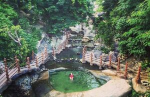 Top suối nước nóng Quảng Ninh nổi tiếng được nhiều người đến