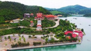 chua cai bau quang ninh 0