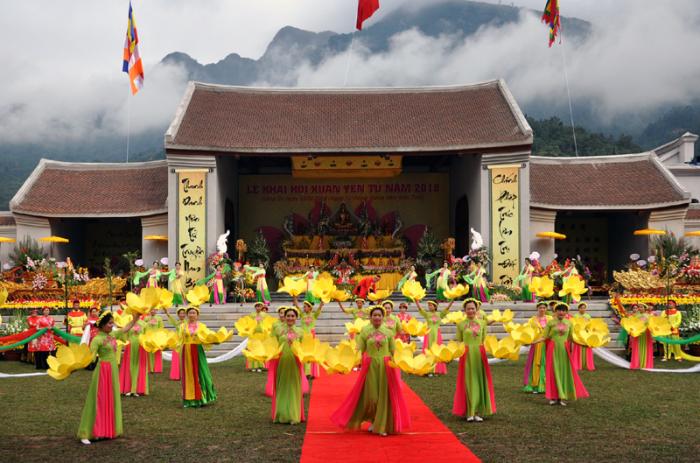 Lễ hội Yên Tử – Hành trình tâm linh đặc sắc tại Quảng Ninh 7 le hoi yen tu 2