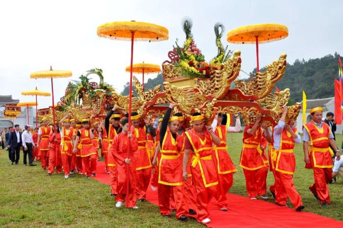 Lễ hội Yên Tử – Hành trình tâm linh đặc sắc tại Quảng Ninh 8 le hoi yen tu 3
