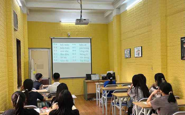 5 Trung tâm học tiếng Trung ở Hạ Long hiệu quả nhất 1 Trung tâm ngoại ngữ Hạ Long - Tiếng Trung Bãi Cháy