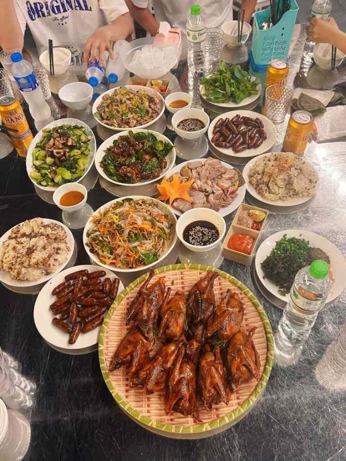 4 Quán bia hơi ở Hạ Long menu đa dạng, ăn uống ngon 4 Nhà Hàng Phú Lâm