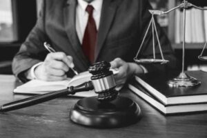 luật sư ở Móng Cái