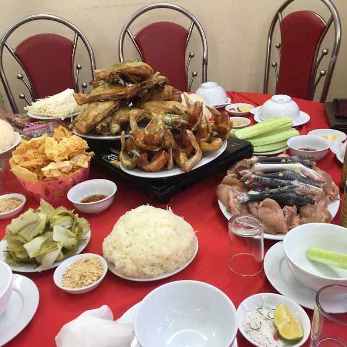 Vua Gà Tươi Mạnh Hoạch - Bán gà rán ở Móng Cái