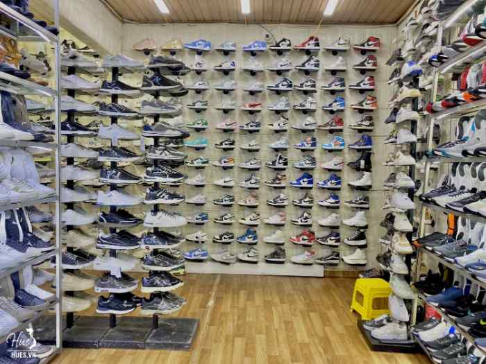 shop giày sneaker Quảng Ninh
