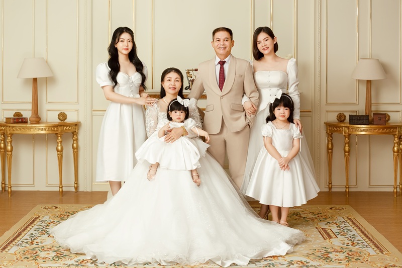 Teddy Studio - Chụp ảnh gia đình ở Hạ Long