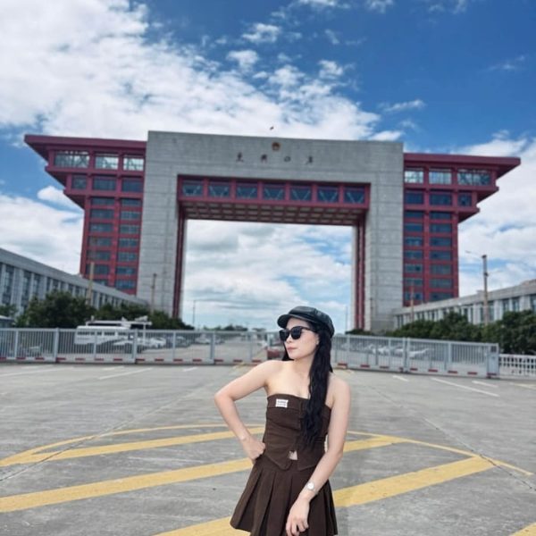 Tour Đông Hưng